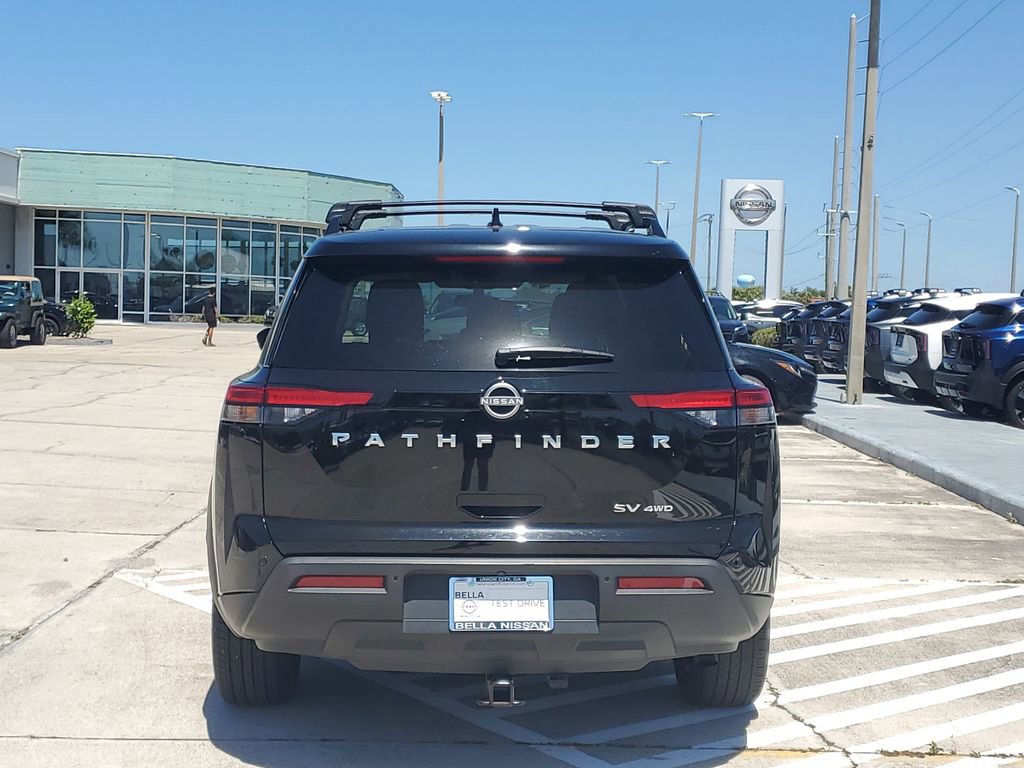 Certified 2024 Nissan Pathfinder SV AWD/4WD image 6