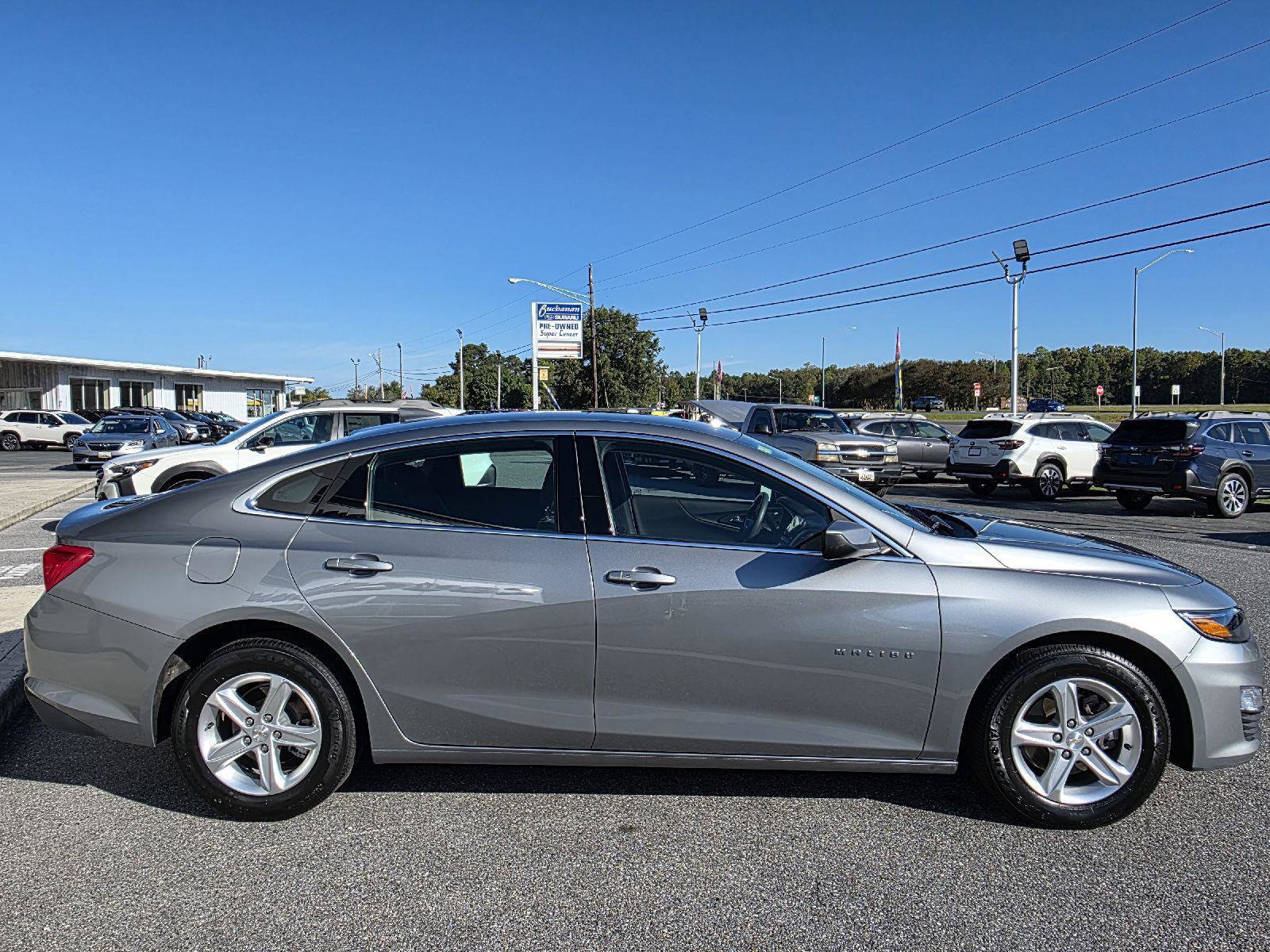 Used 2024 Chevrolet Malibu LT image 4