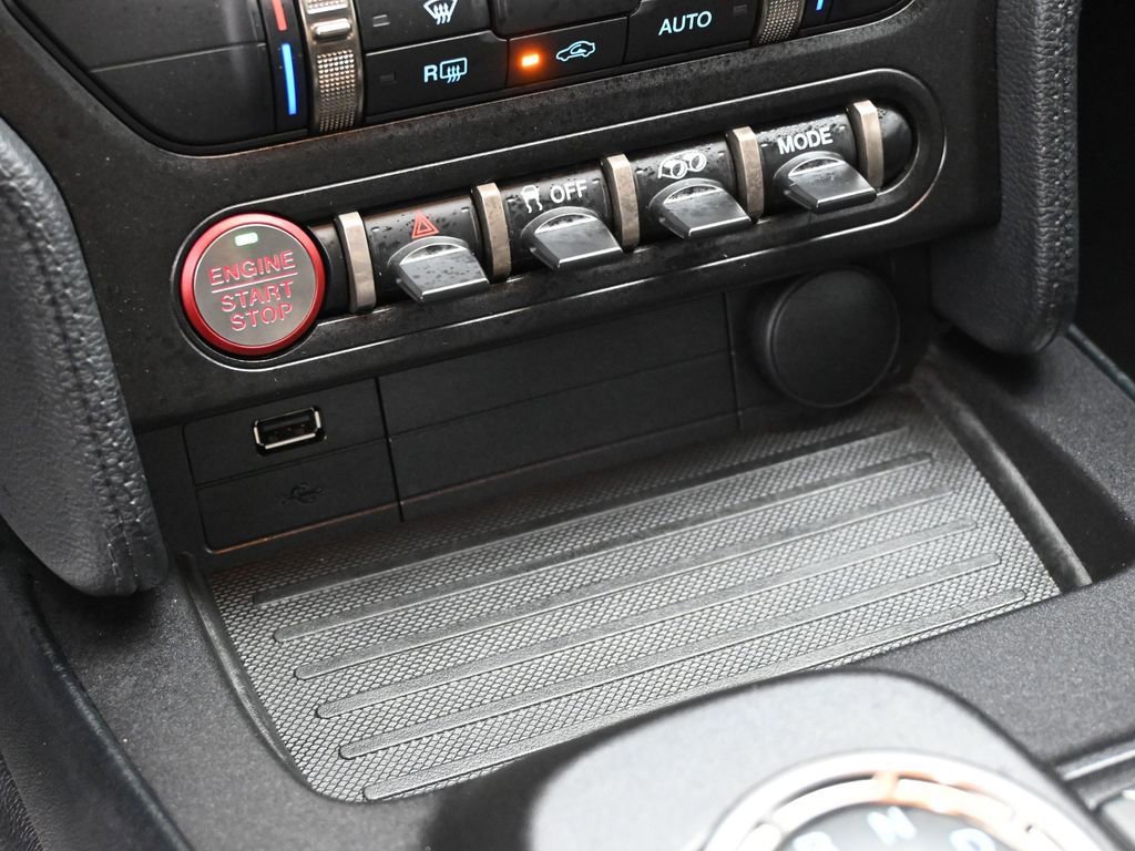 Used 2021 Ford Mustang Shelby GT500 w/ Carbon Fiber Track Pack image 17