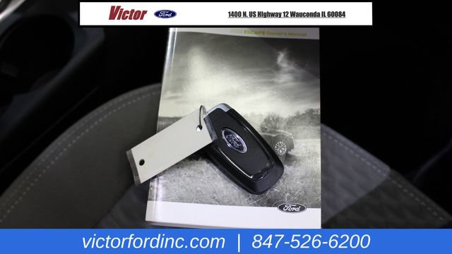 Used 2022 Ford Escape SE w/ SE Sport Appearance Package image 13