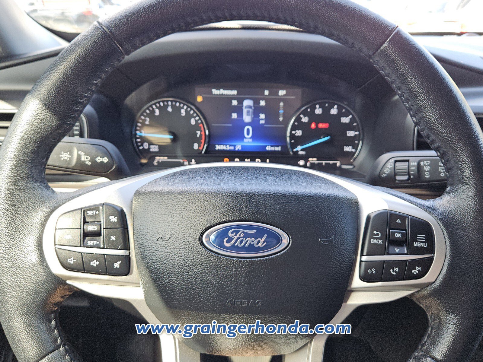Used 2023 Ford Explorer Limited image 18