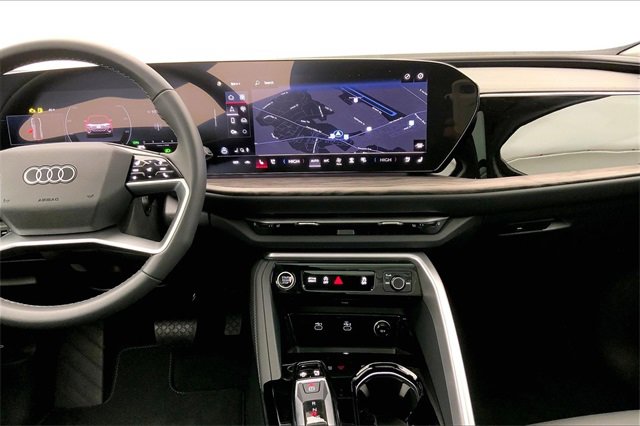 New 2025 Audi Q5 2.0T Premium Plus image 8
