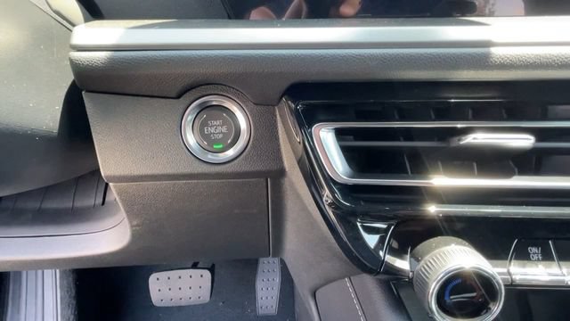New 2026 Chevrolet Traverse LT w/ LPO, Floor Liner Package FWD image 16