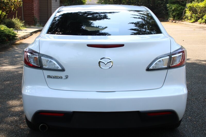 Used 2010 MAZDA MAZDA3 i Touring FWD image 10
