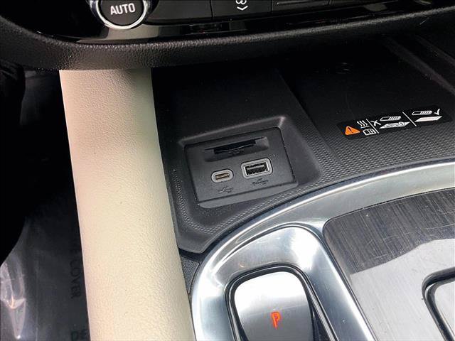 Used 2024 Buick Enclave Essence FWD image 26