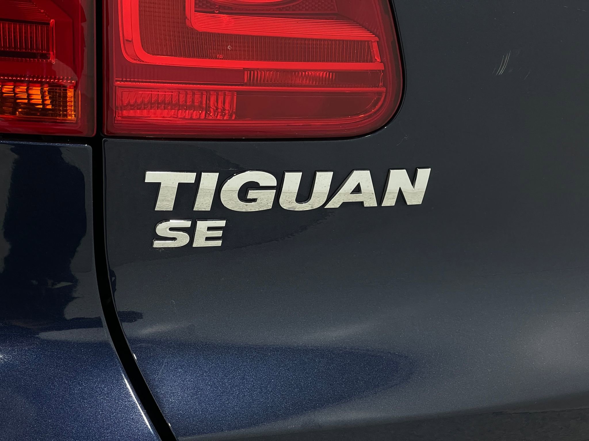 Used 2016 Volkswagen Tiguan SE image 37