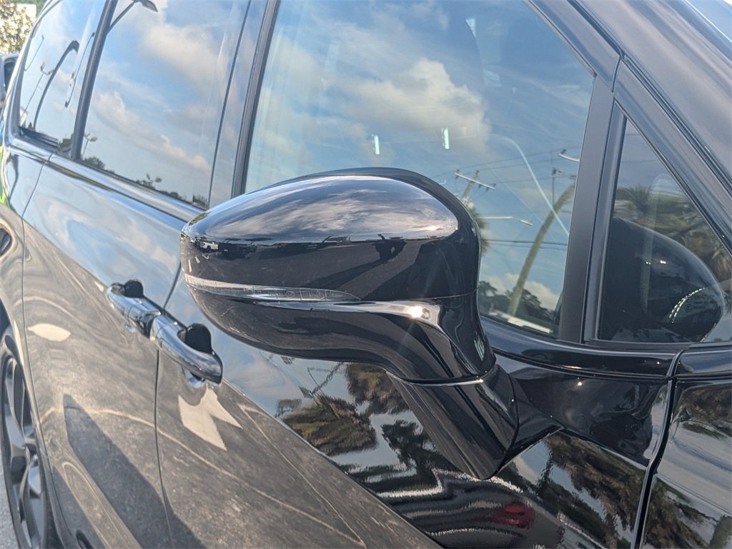 New 2026 Chrysler Pacifica Limited image 11