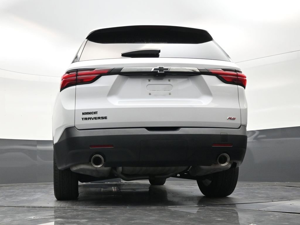 Used 2023 Chevrolet Traverse RS FWD image 24