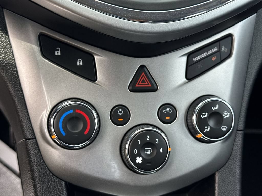 Used 2017 Chevrolet Sonic LT FWD image 21