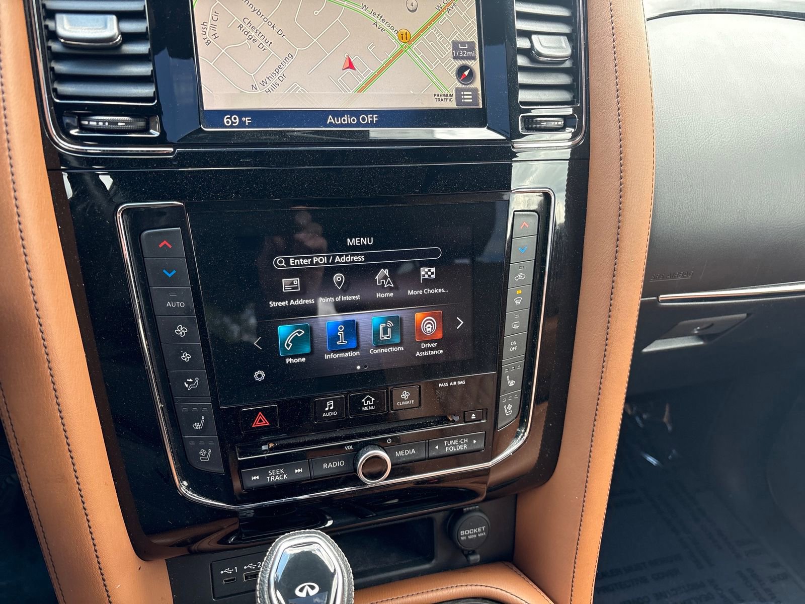 Used 2021 INFINITI QX80 Premium Select AWD/4WD image 17