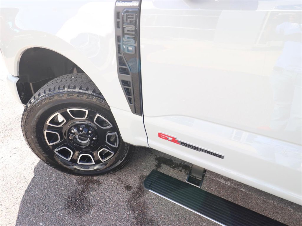 New 2026 Ford F250 Platinum image 4
