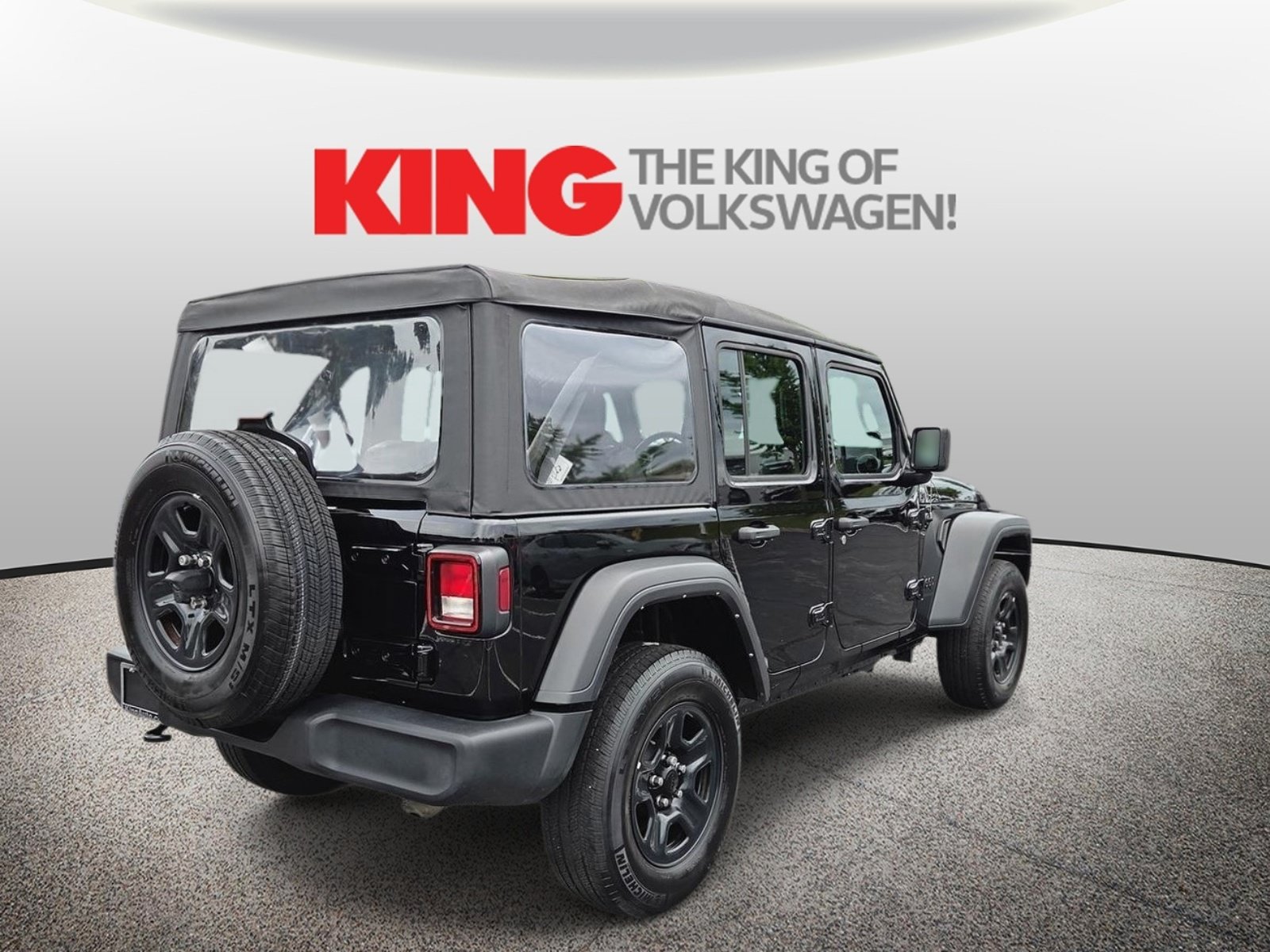 Used 2023 Jeep Wrangler Unlimited Sport AWD/4WD image 3