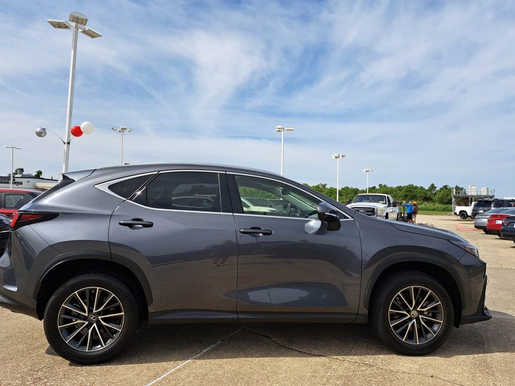 Used 2022 Lexus NX 250 AWD image 4