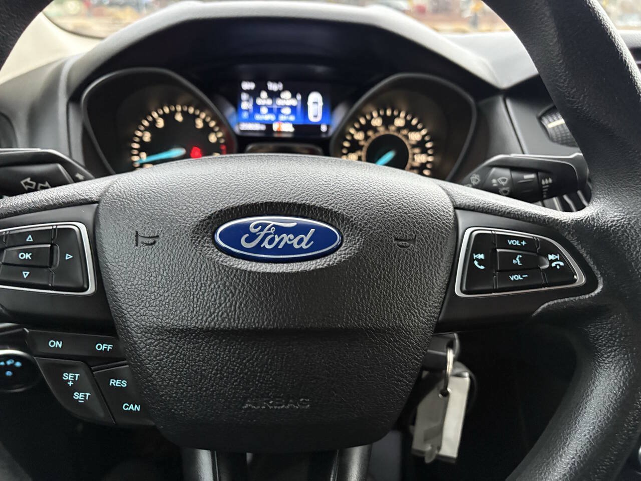 Used 2016 Ford Focus SE FWD image 29
