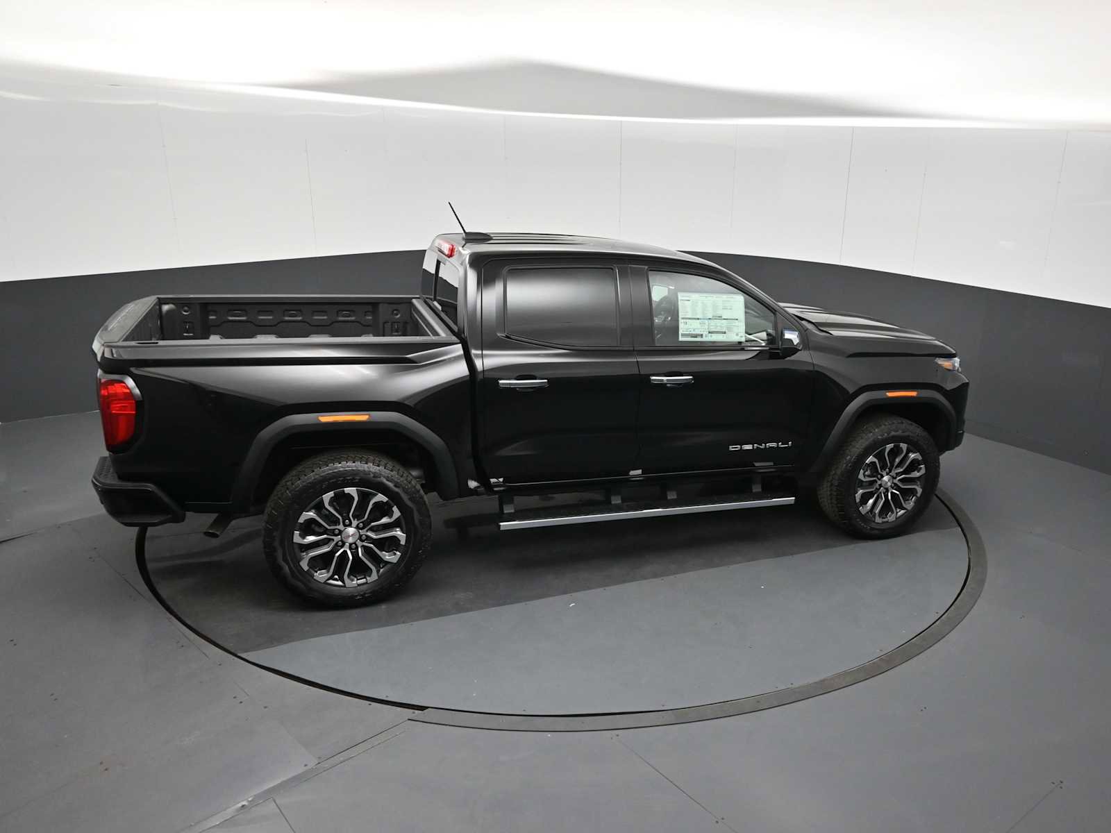 New 2026 GMC Canyon Denali AWD/4WD image 35