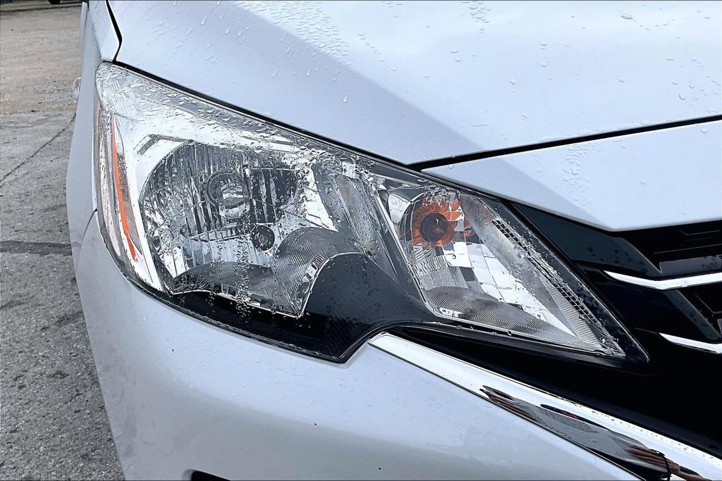 Used 2024 Mitsubishi Mirage ES image 28