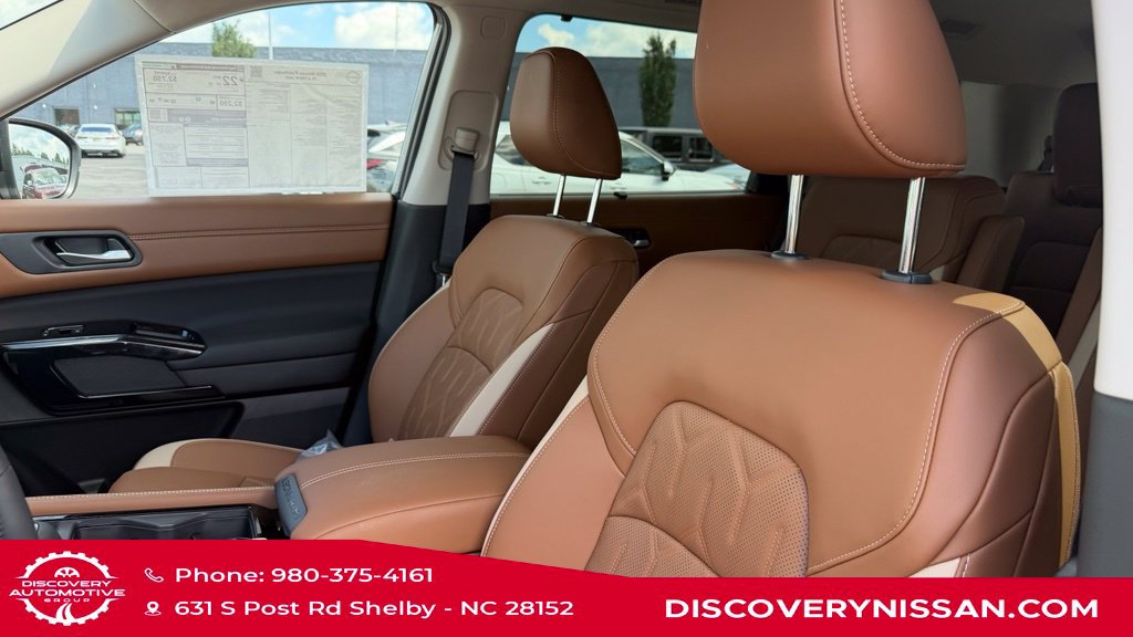 New 2026 Nissan Pathfinder Platinum AWD/4WD image 13