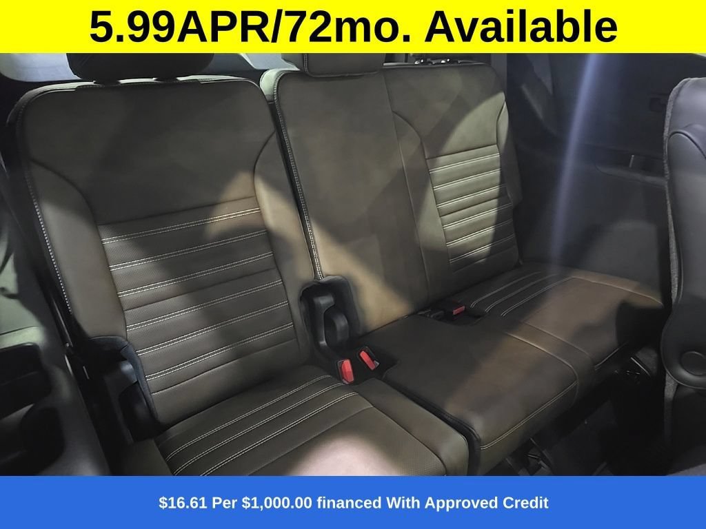 New 2026 GMC Acadia Denali Ultimate w/ LPO, Floor Liner Package AWD/4WD image 13