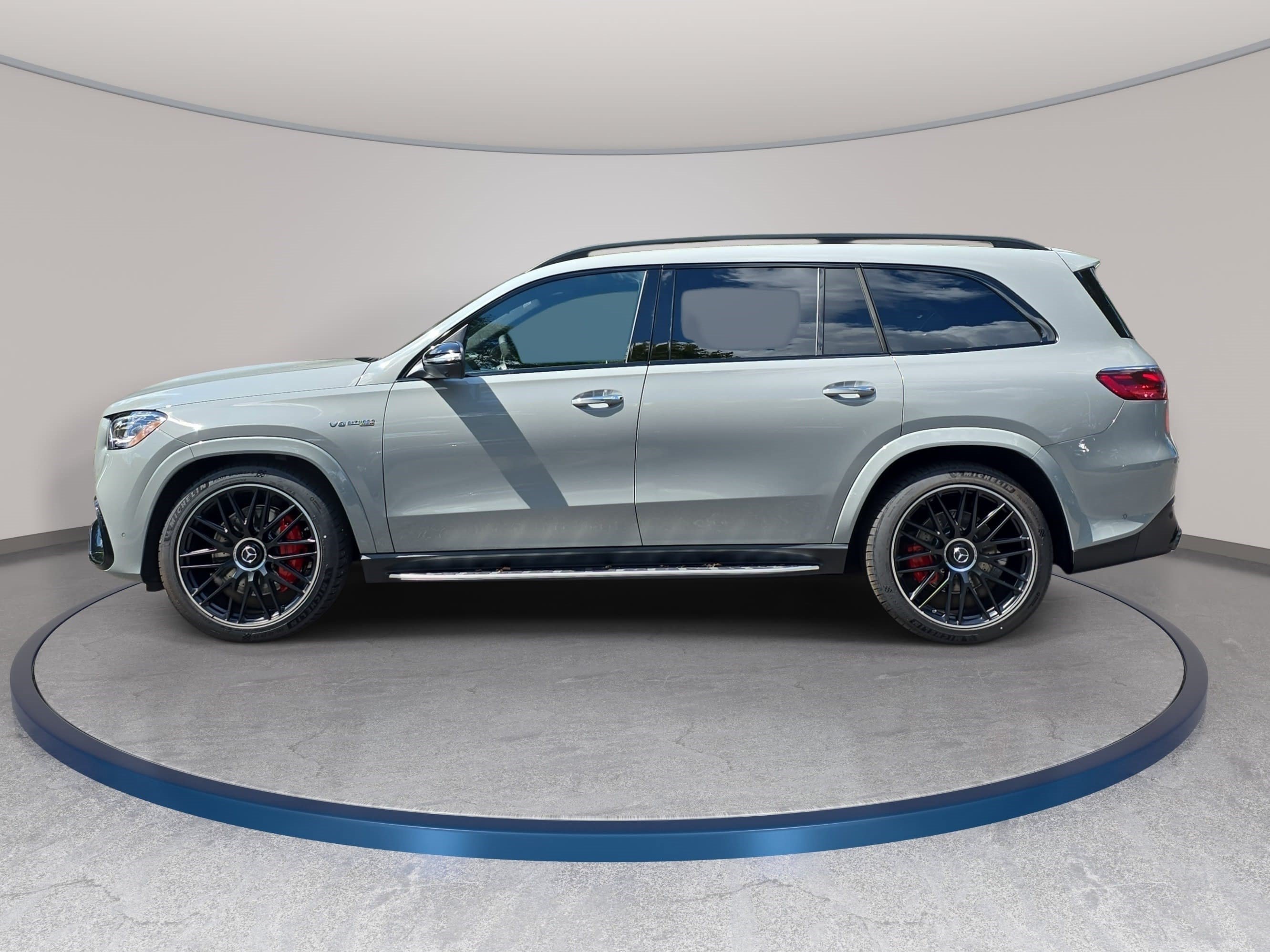 New 2026 Mercedes-Benz GLS 63 AMG 4MATIC image 8