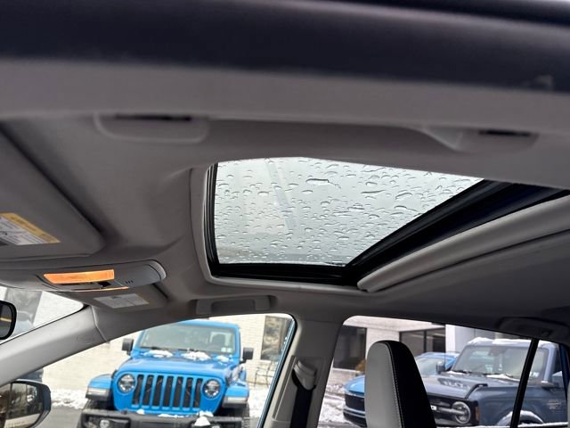 Used 2018 Toyota RAV4 XLE image 12