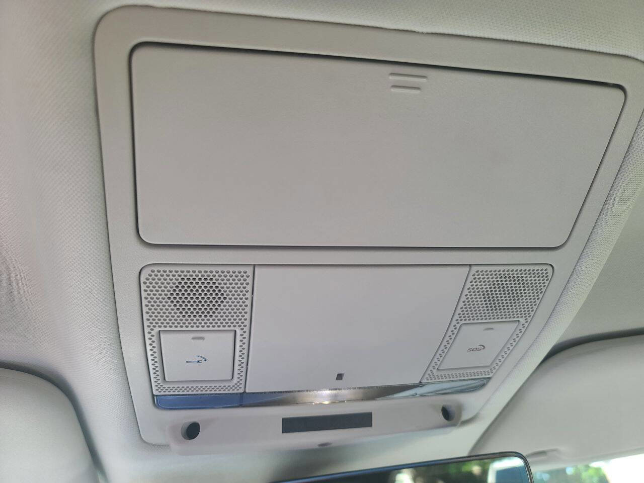 Used 2020 Land Rover Defender 110 image 20