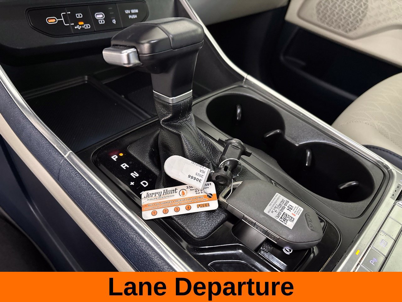 Used 2025 Kia Carnival SX FWD image 21