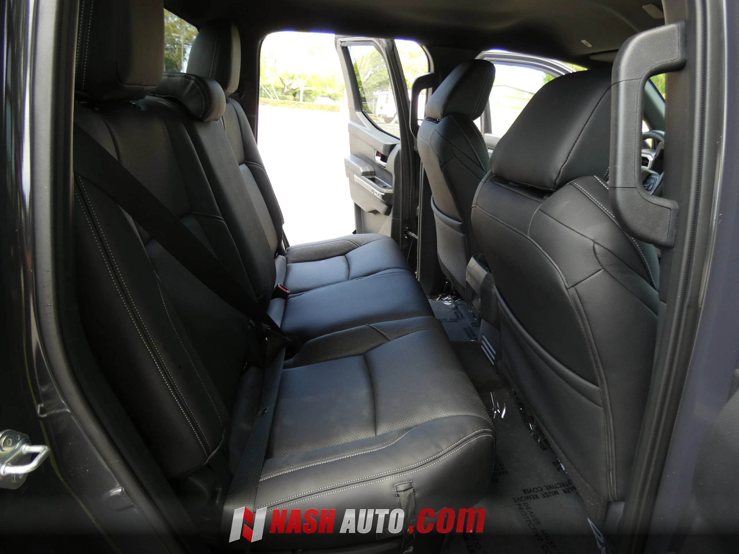Used 2025 Toyota Tacoma TRD Sport AWD/4WD image 44