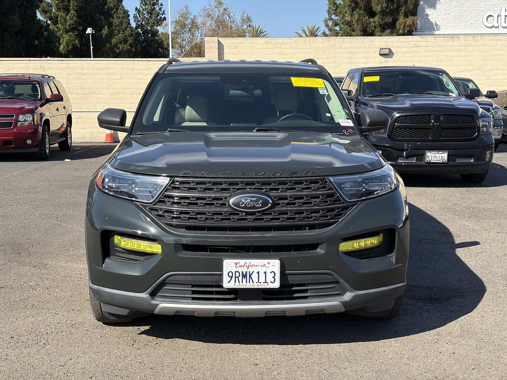 Used 2023 Ford Explorer XLT w/ Equipment Group 202A AWD/4WD image 2