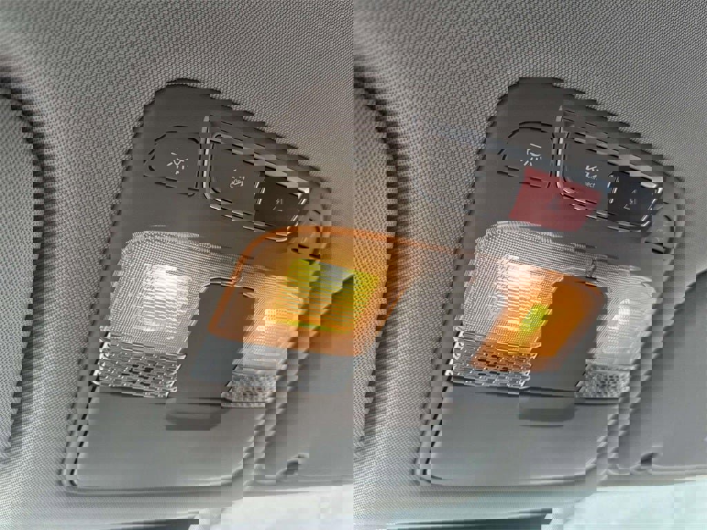 Used 2023 Kia Telluride LX image 30