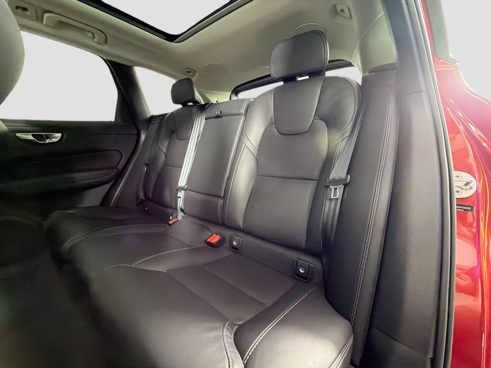 Certified 2023 Volvo XC60 B5 Ultimate image 26