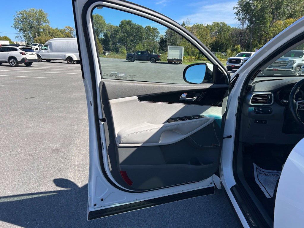 Used 2020 Kia Sorento SX FWD image 16