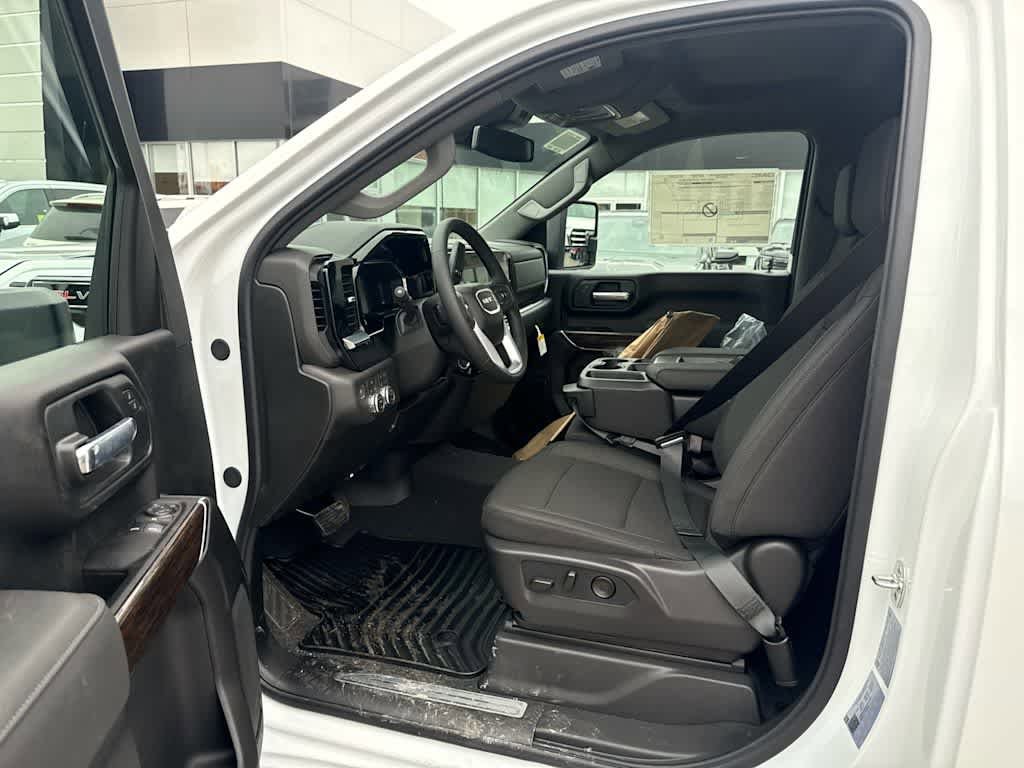 New 2026 GMC Sierra 3500 SLE w/ SLE Convenience Package AWD/4WD image 13