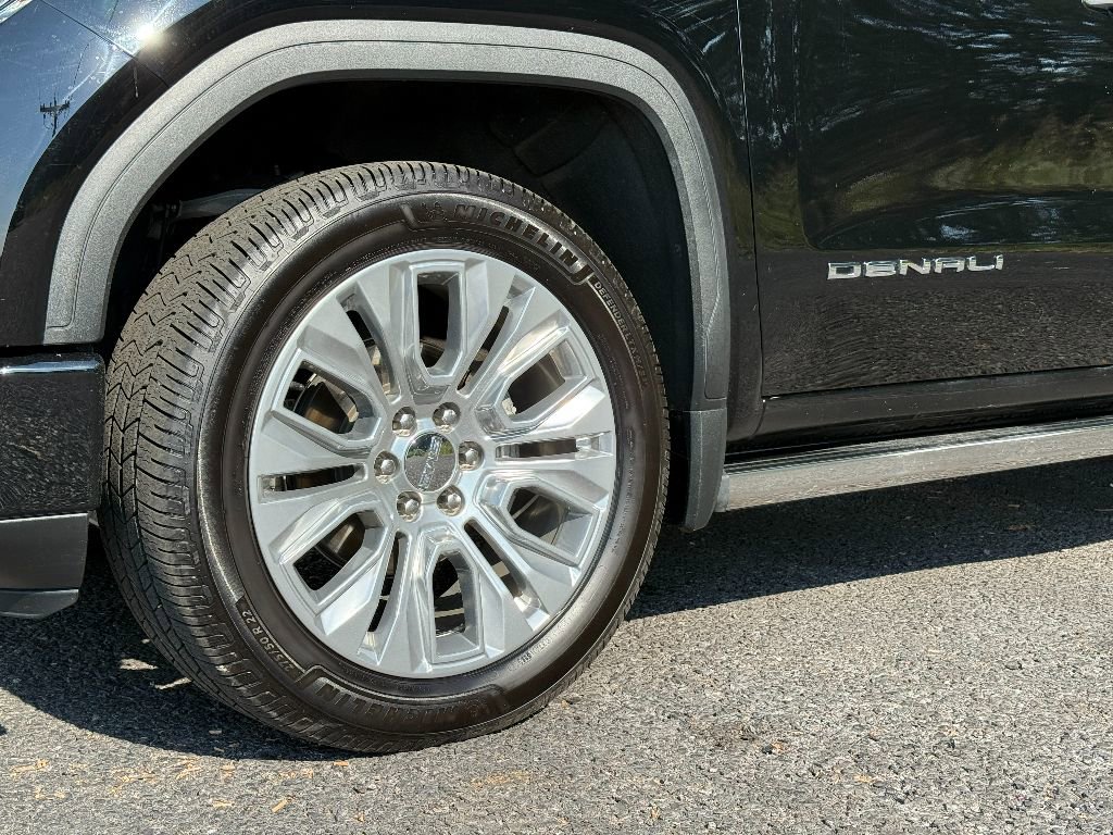 Used 2022 GMC Sierra 1500 Denali w/ Denali Premium Package image 16