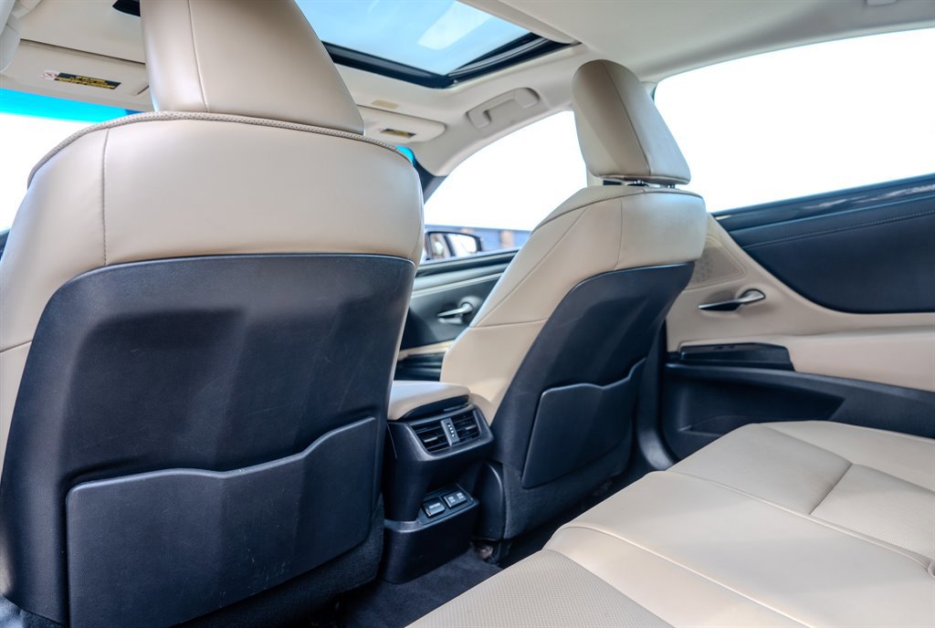 Used 2020 Lexus ES 350 image 30