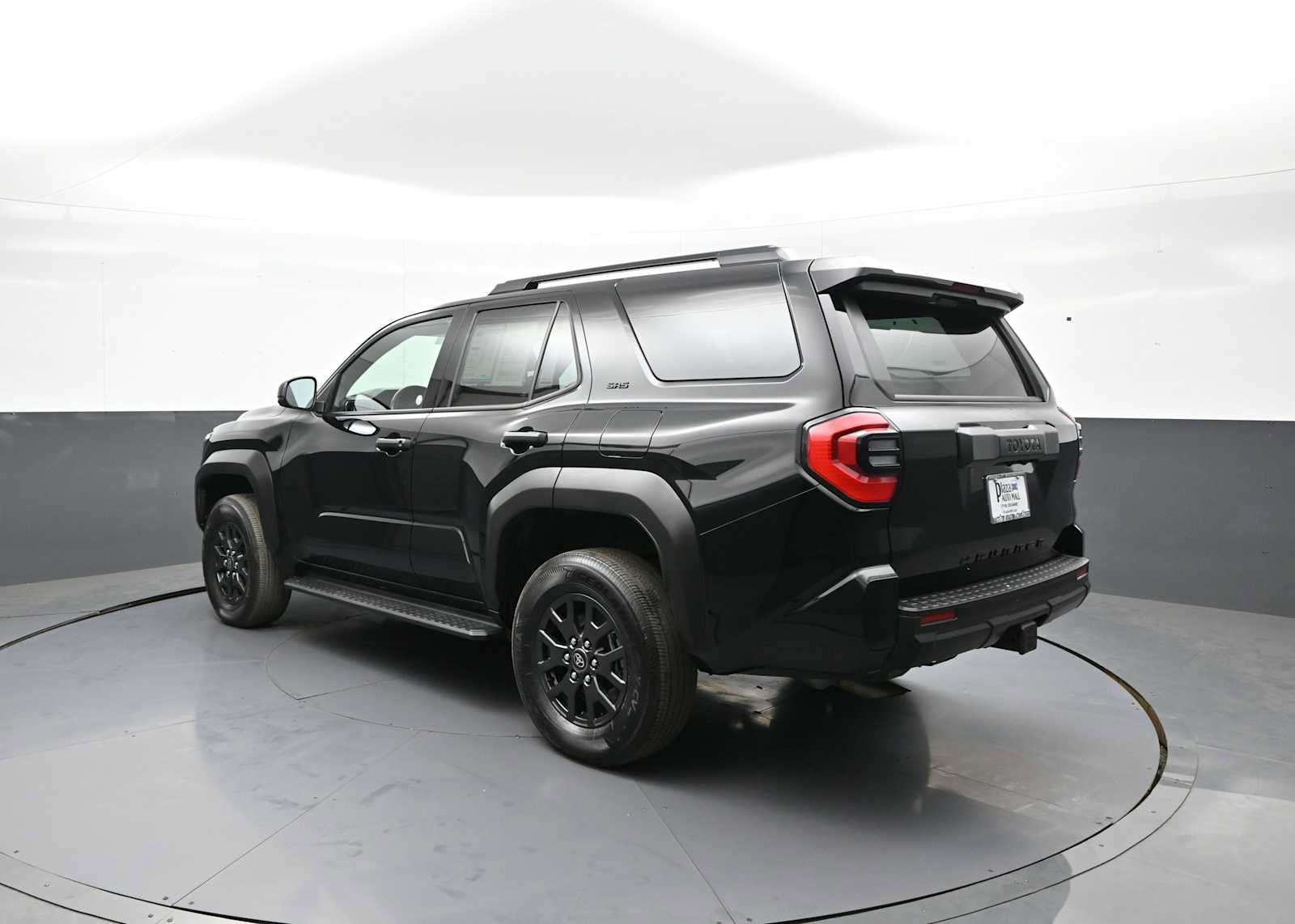 Certified 2025 Toyota 4Runner SR5 AWD/4WD image 8