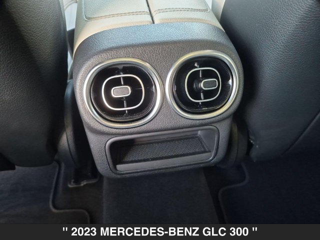 Used 2023 Mercedes-Benz GLC 300 4MATIC image 26