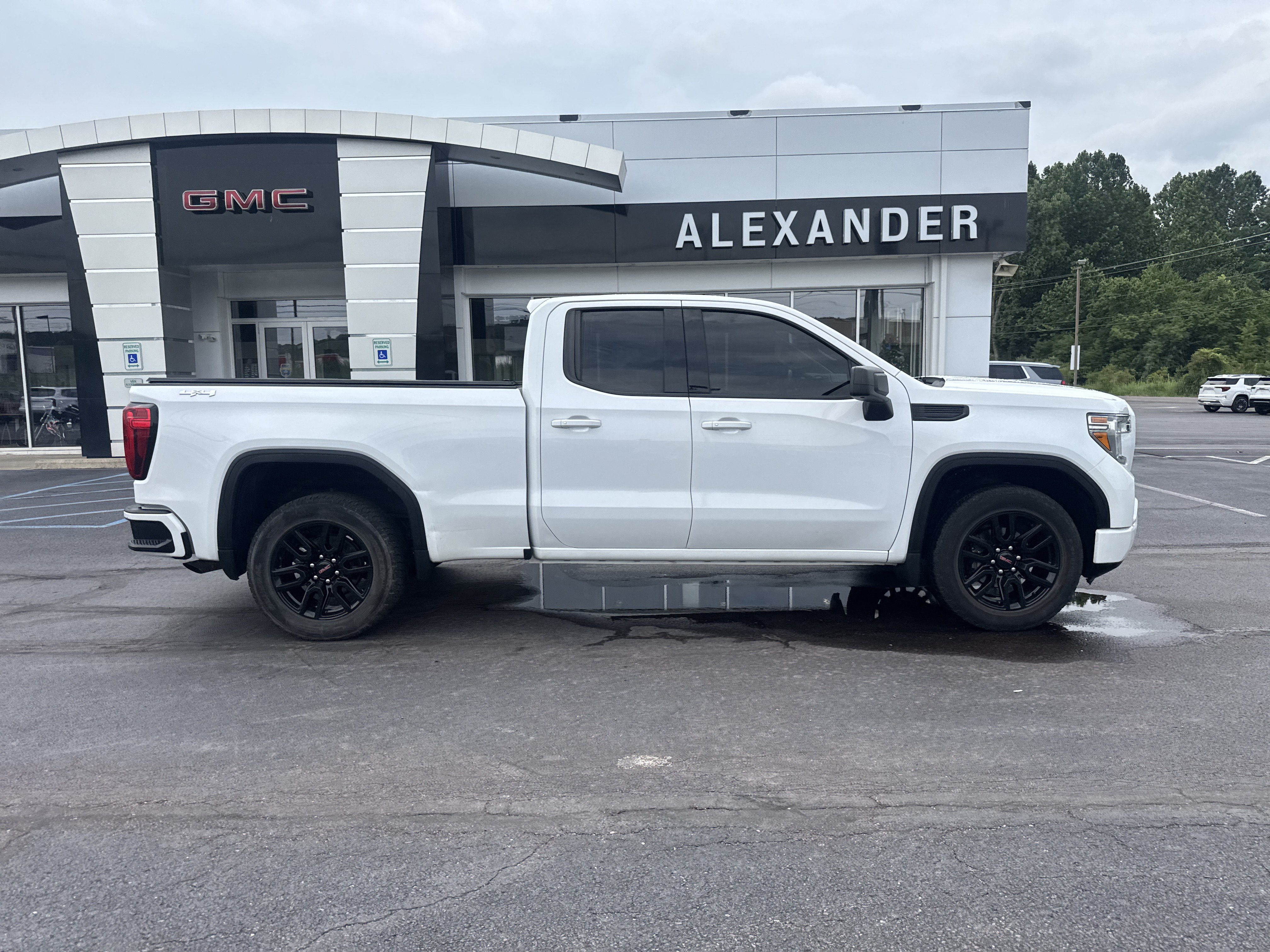 Used 2019 GMC Sierra 1500 Elevation w/ Elevation Value Package AWD/4WD video 2