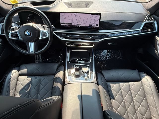 Certified 2024 BMW X7 xDrive40i w/ M Sport Package AWD/4WD image 13