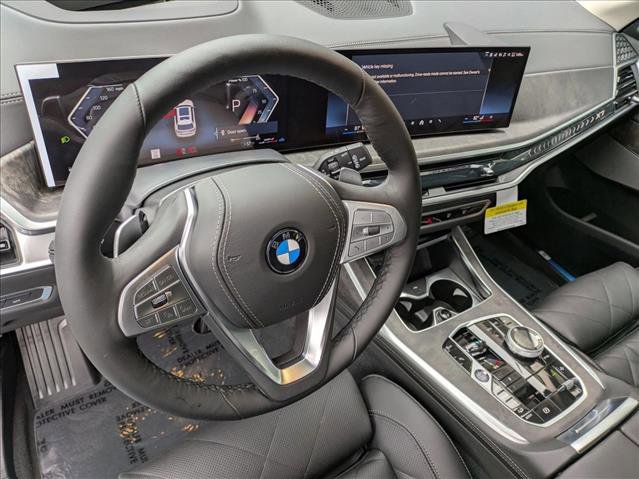 New 2026 BMW X7 xDrive40i image 3