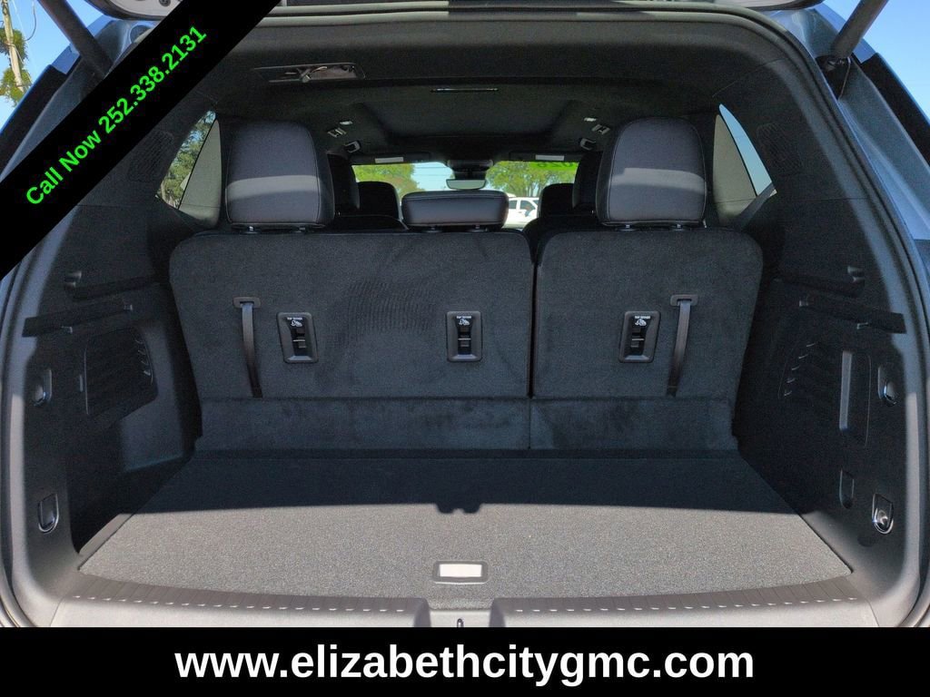 New 2026 GMC Acadia AT4 w/ Luxury Package AWD/4WD image 13
