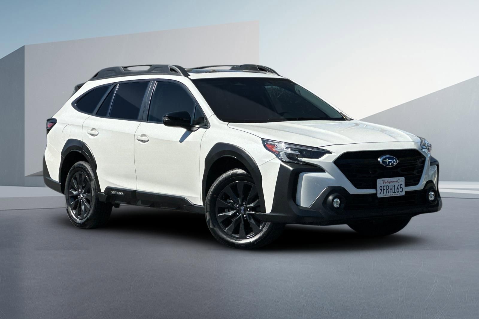 Used 2023 Subaru Outback Onyx Edition AWD/4WD image 2