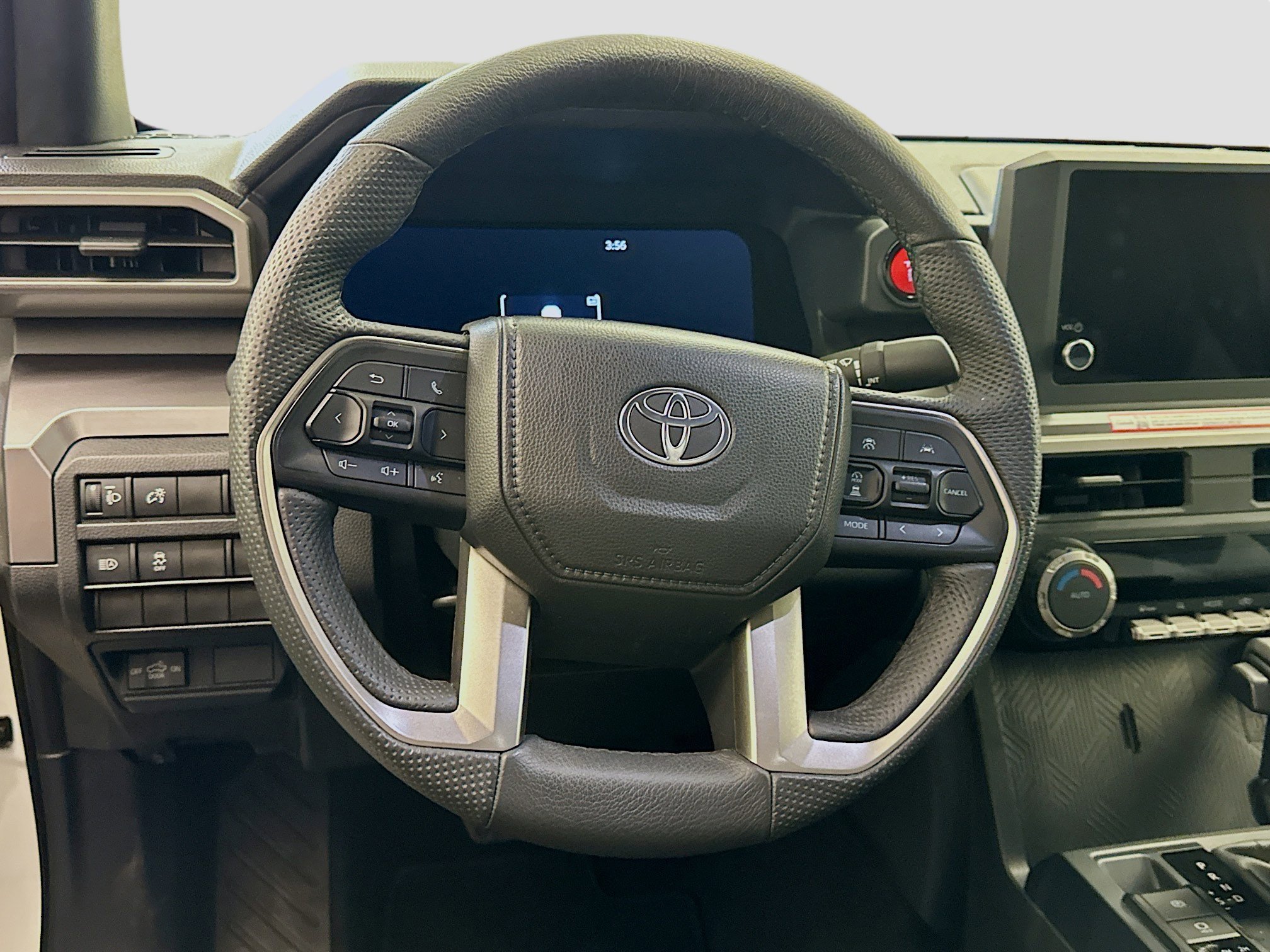 Used 2025 Toyota Tacoma TRD Off-Road image 18