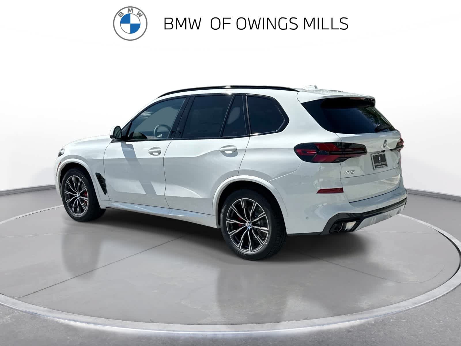 New 2026 BMW X5 xDrive40i w/ M Sport Package AWD/4WD image 6