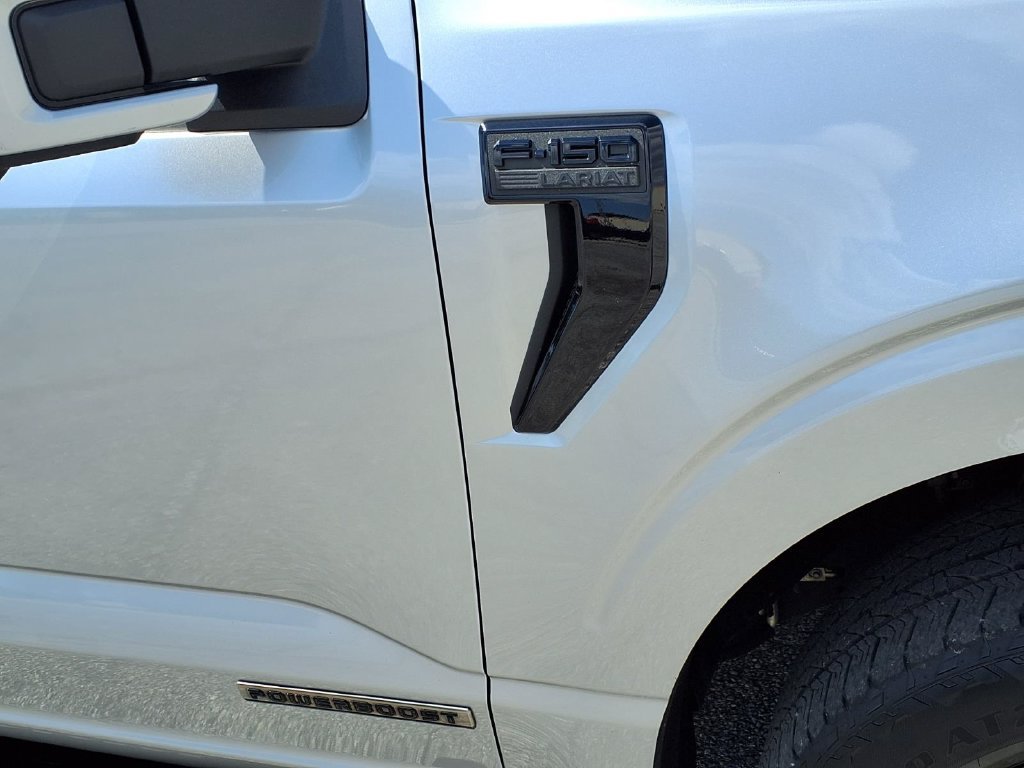 Used 2024 Ford F150 Lariat w/ Equipment Group 502A High AWD/4WD image 11