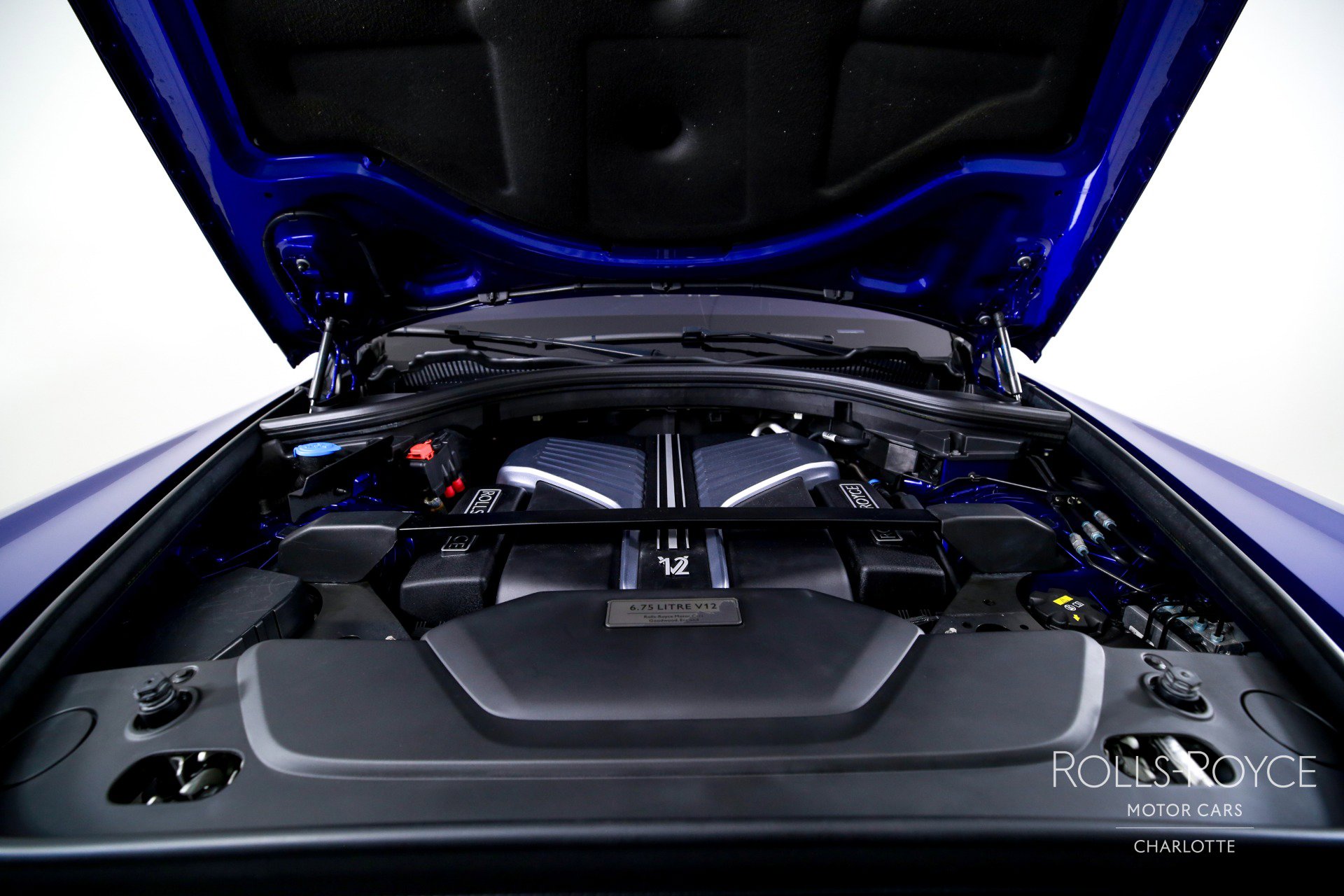 Used 2021 Rolls-Royce Cullinan Black Badge image 33