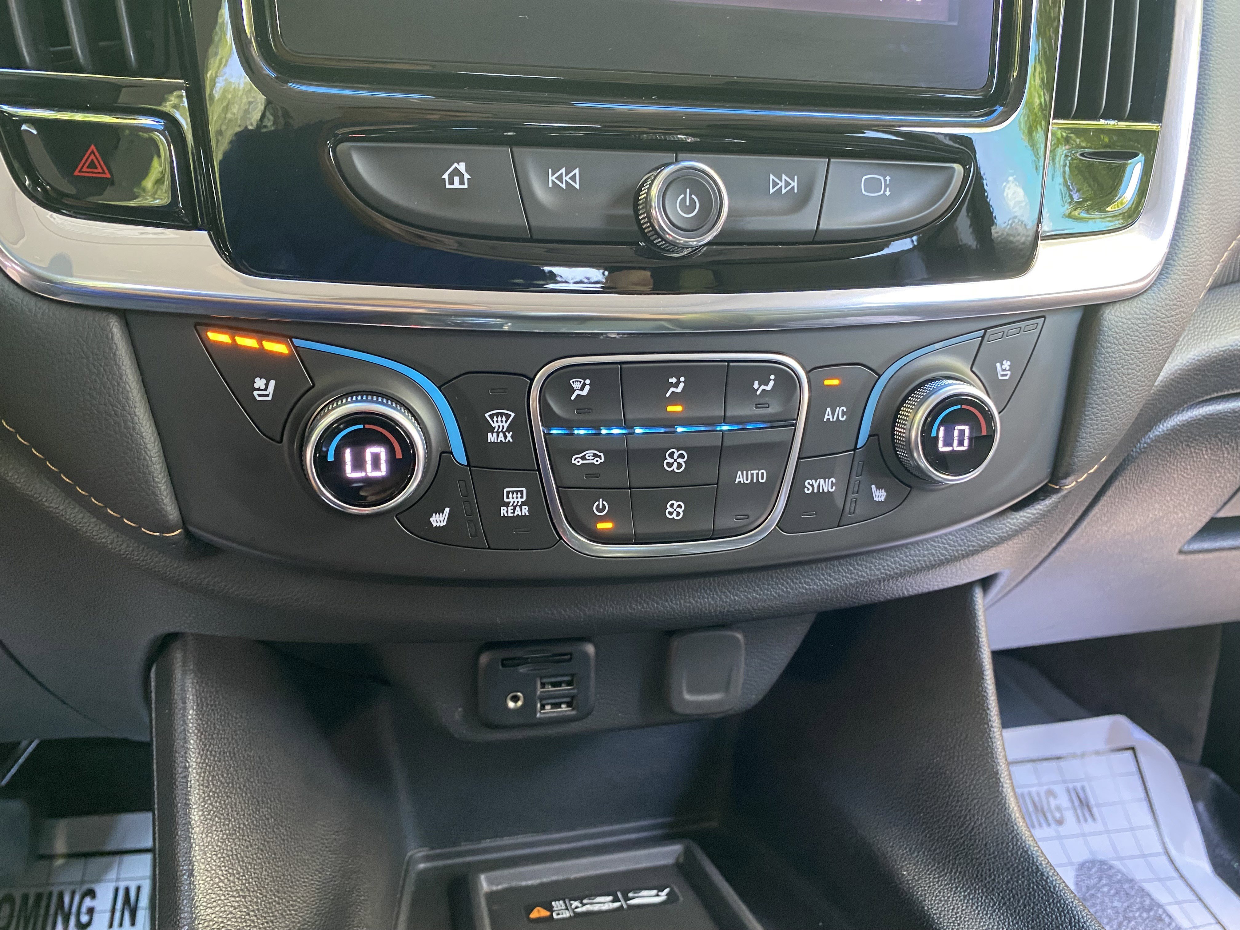 Used 2020 Chevrolet Traverse Premier w/ Redline Edition FWD image 29