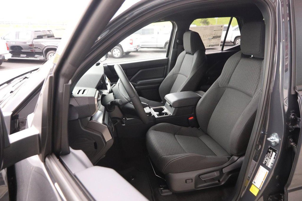 New 2026 Toyota 4Runner SR5 AWD/4WD image 9