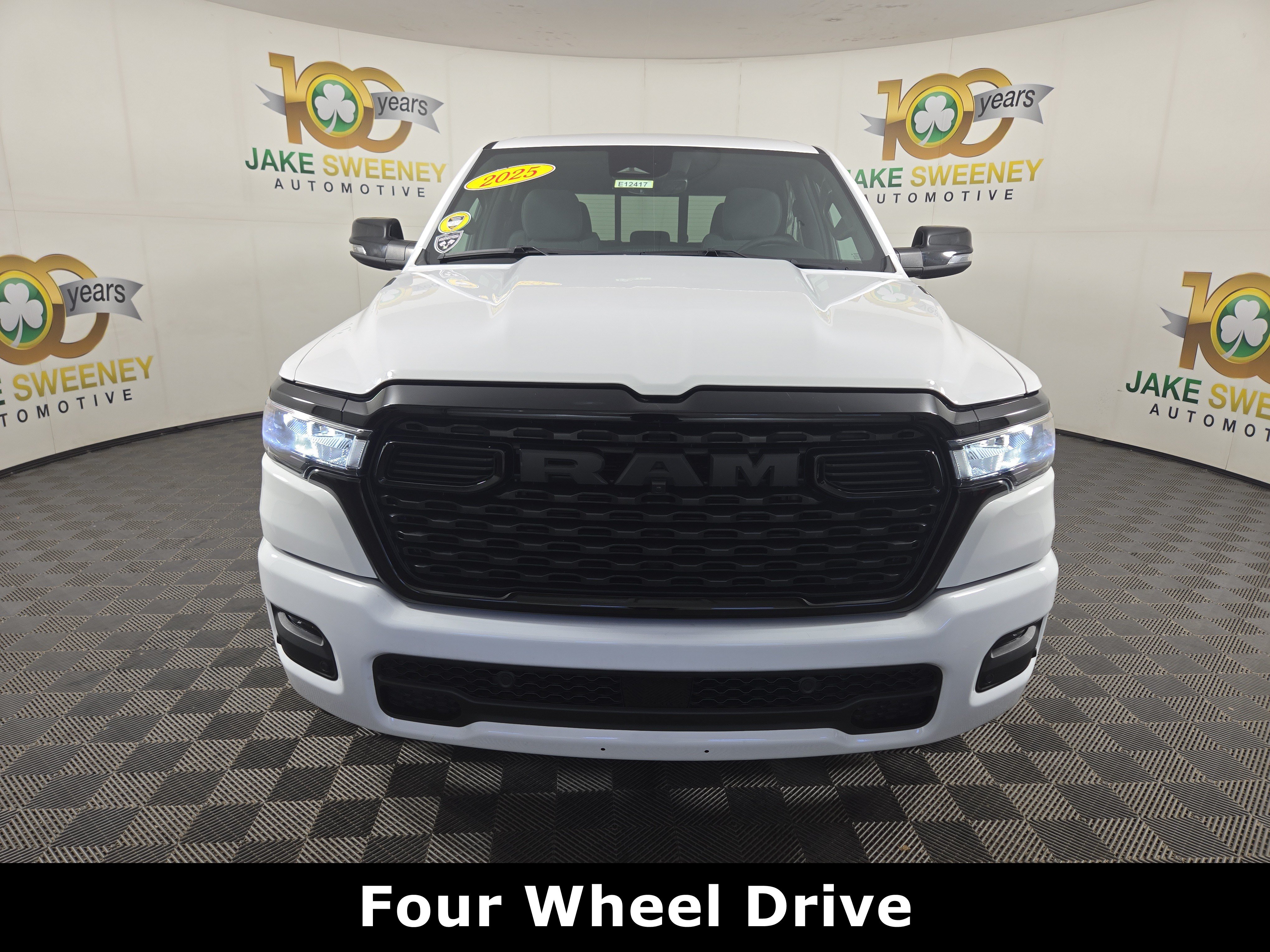 Certified 2025 RAM 1500 Big Horn AWD/4WD image 3