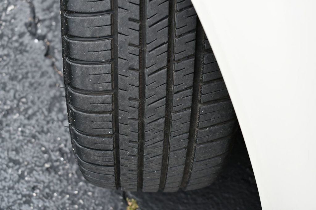 Used 2007 MAZDA MX-5 Miata Grand Touring w/ Premium Pkg image 56