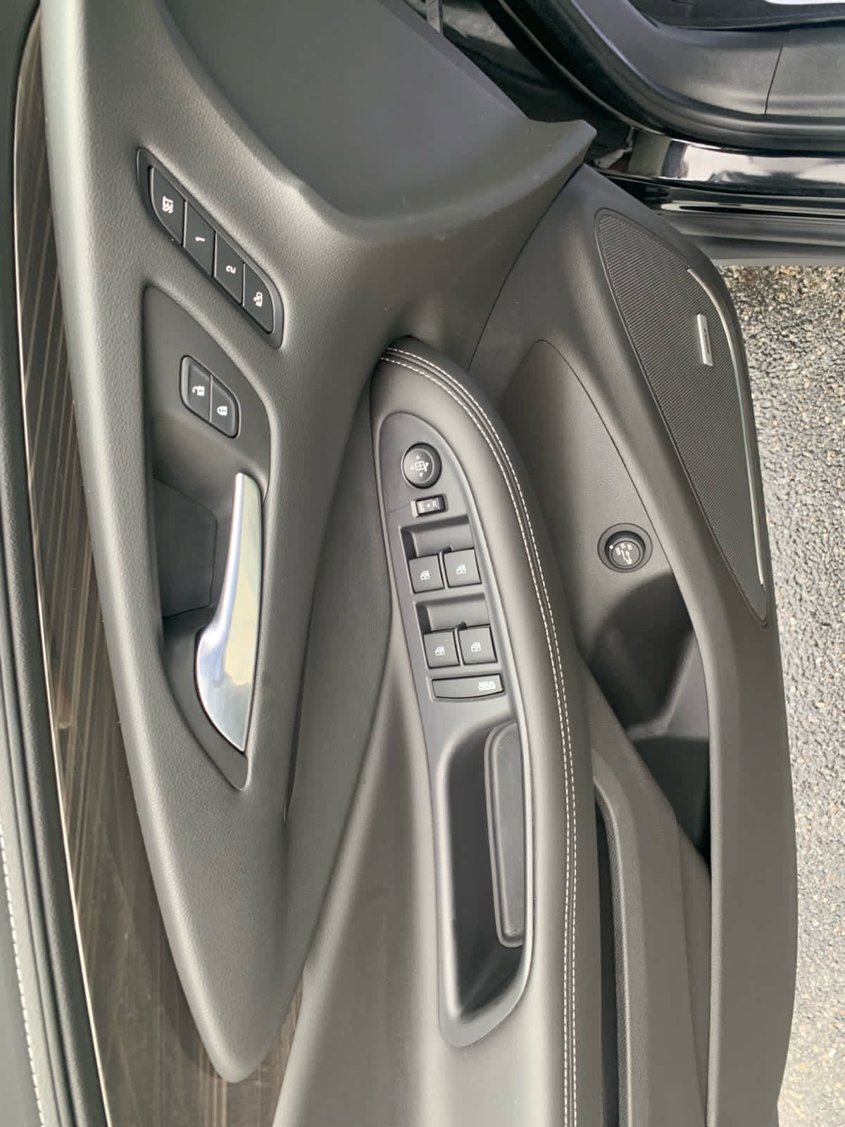 Used 2020 Buick Envision Premium AWD/4WD image 13